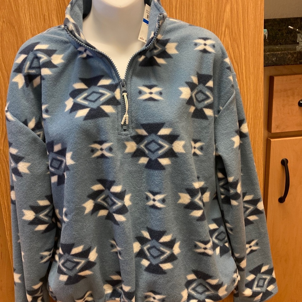 Aztec Style Pull Over - Picture 2 of 5